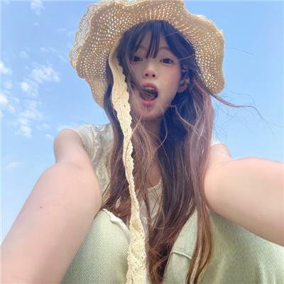 俏如彩蝶飞飞飞
